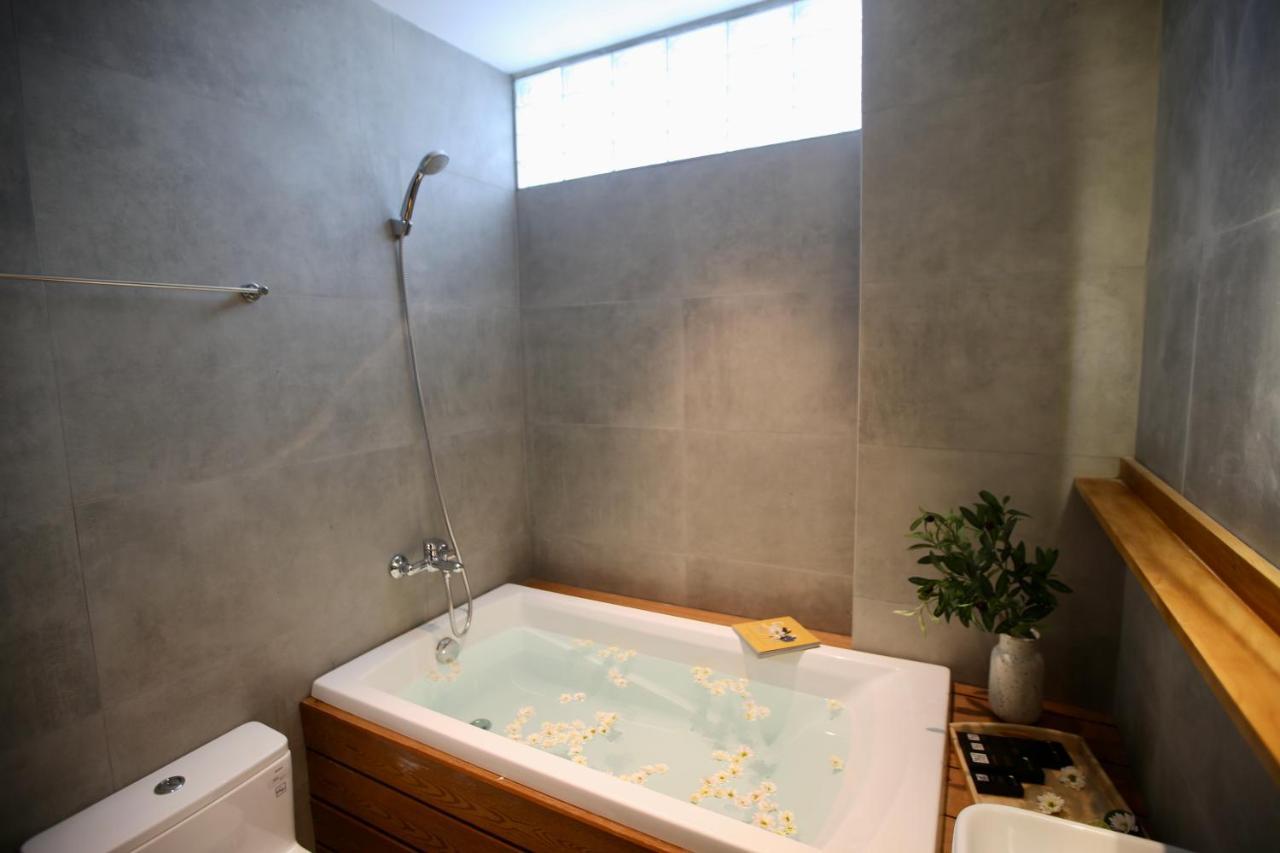 Cityhouse - Ariosa Ho Chi Minh-staden Exteriör bild